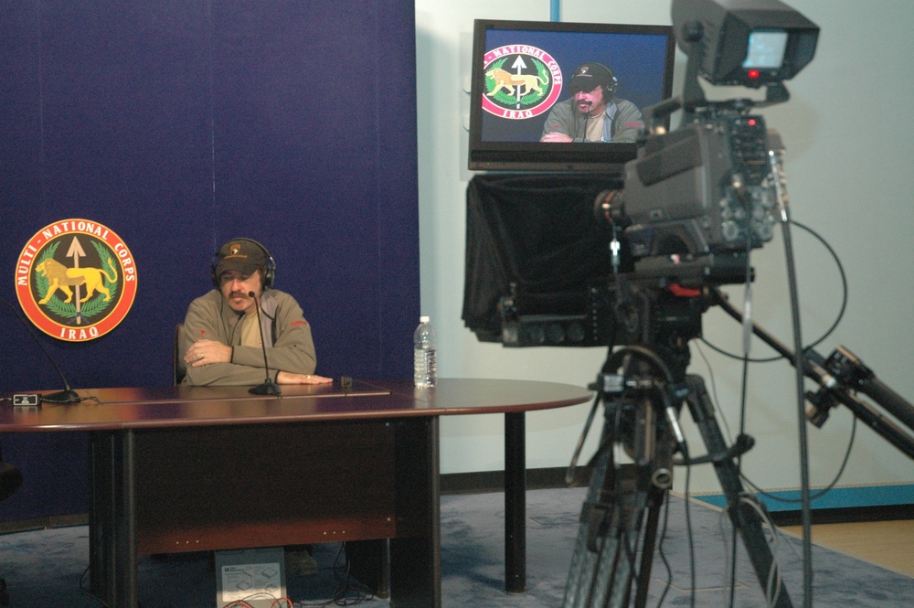 Kix Brooks conducts his country countdown from Camp Victory