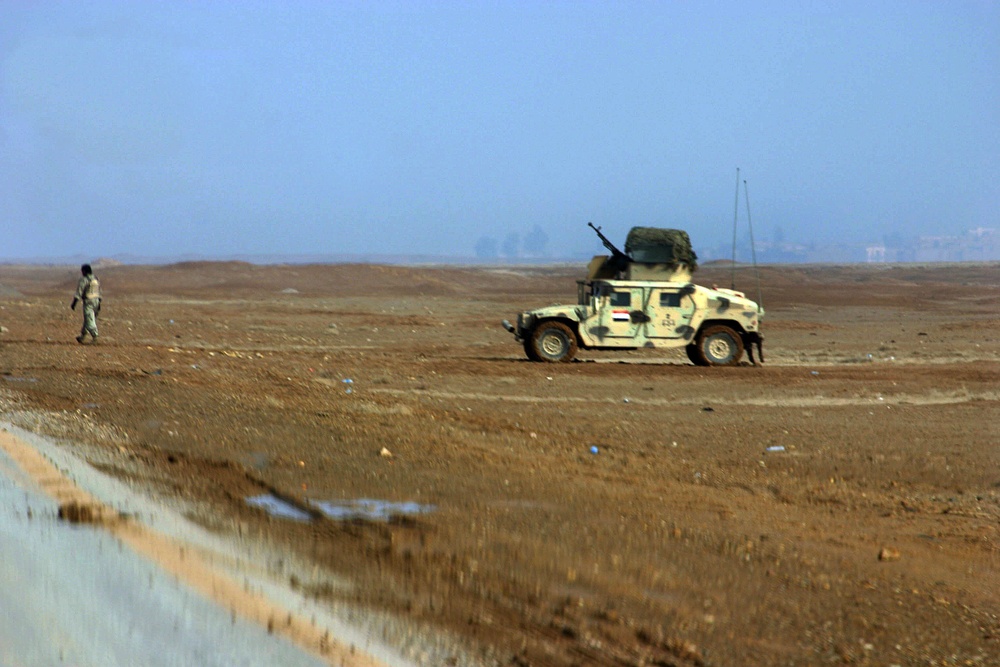 Iraqi army soldiers conduct security in Kirkuk Province