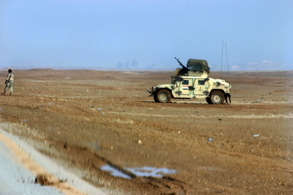 Iraqi army soldiers conduct security in Kirkuk Province