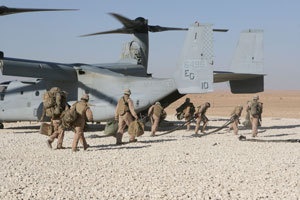 CLB-4, VMM-263 Keep Supplies Moving in Iraq