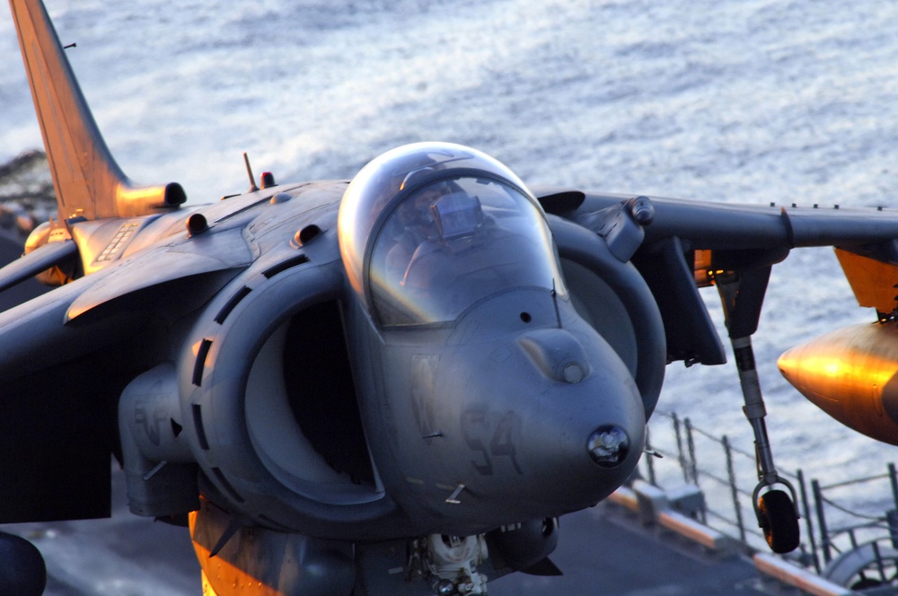 USS Tarawa Conducts Harrier Operations