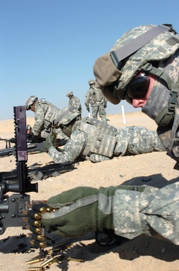 'Thunderbirds' Prepare to Swoop Down Into Iraq