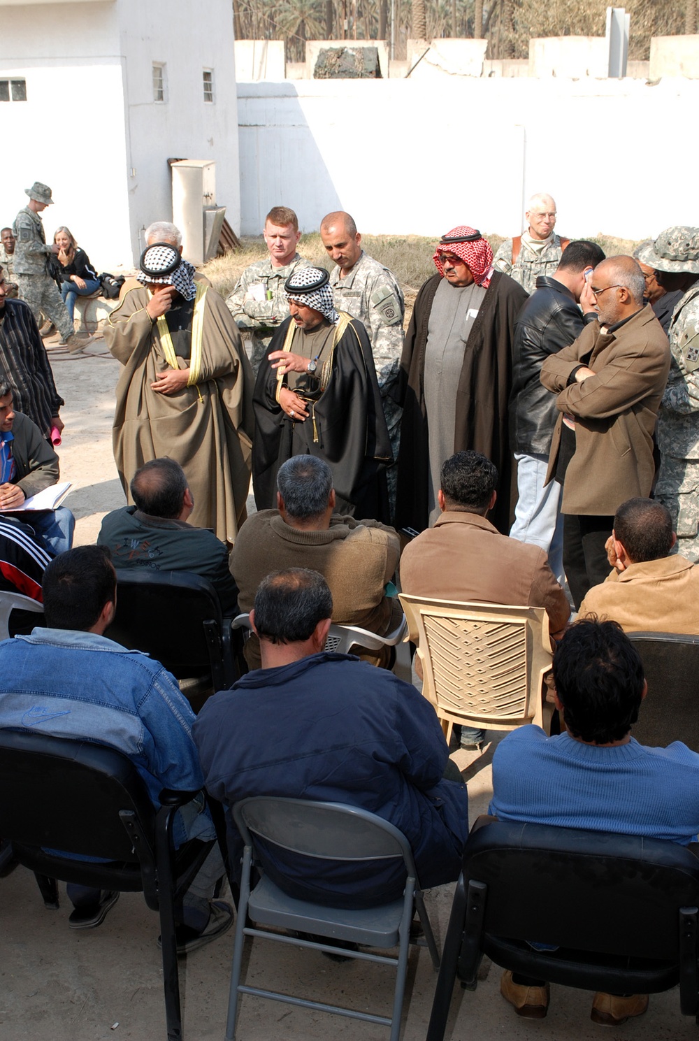 Market Fair Helps Baghdad Residents Plan for Economic Future