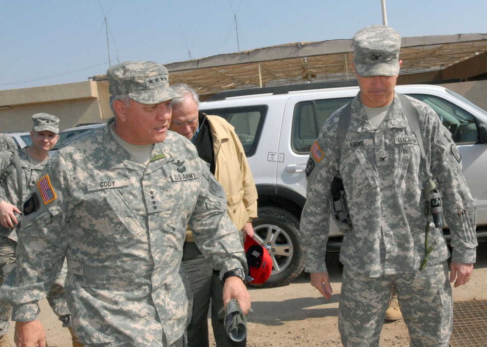 Army vice chief of staff visits Task Force XII Soldiers at Camp Taji