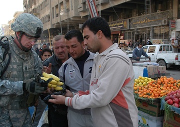 Lt. Gen. Ray Odierno Tours Markets and Combat Outposts