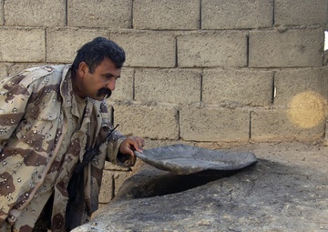 Soldiers Search for Weapons Caches