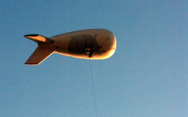MND-B Soldiers keep watchful eye in sky