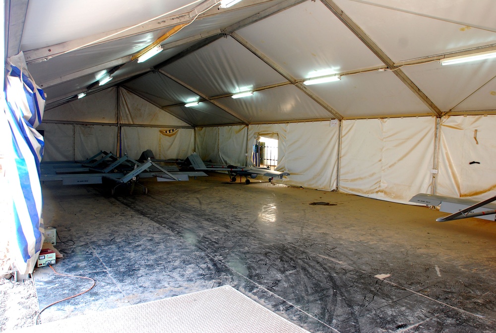 Maintenance hangar provides space