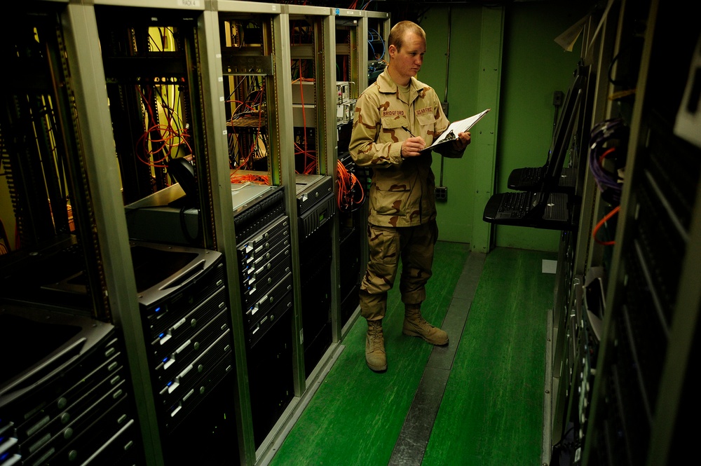 Airman provides computer support to terror fighters