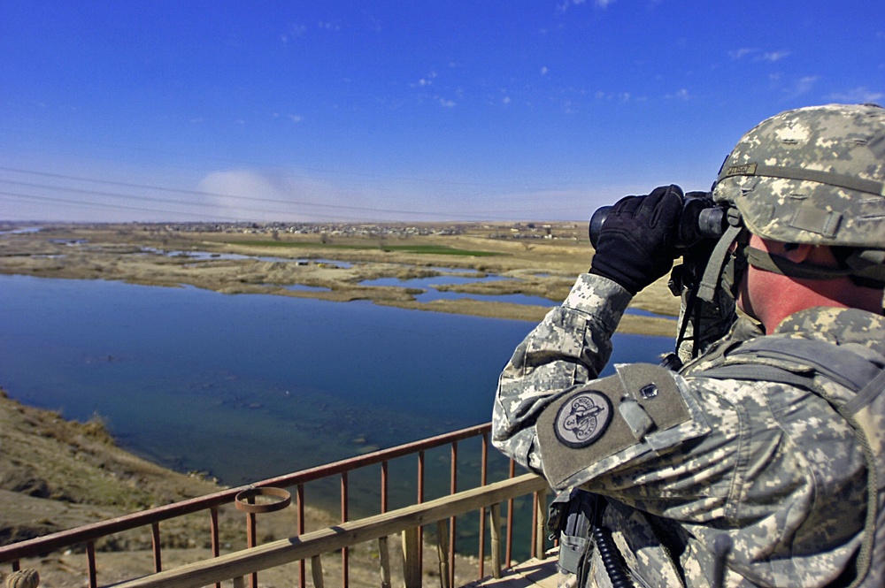 Forward Observers Paint Targets for Artillery Strike in Mosul