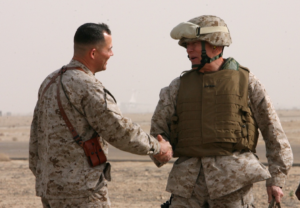 Commandant of Marine Corps Shakes Hands With Commanding General