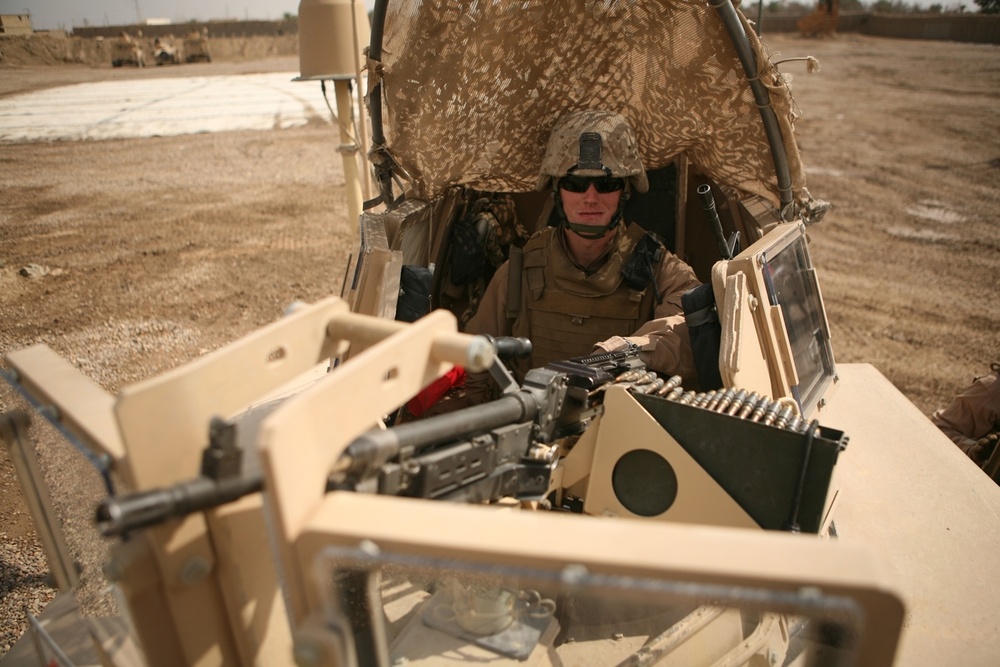 Regimental Combat Team 1's Personnel Security Detachment; sentinels to commanding officer