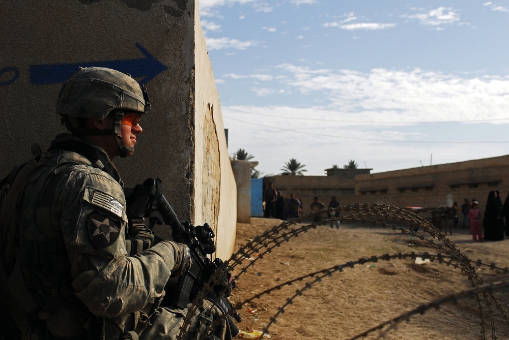 IA,CF Soldiers Provide Free Healtcare to O'couba Citizens