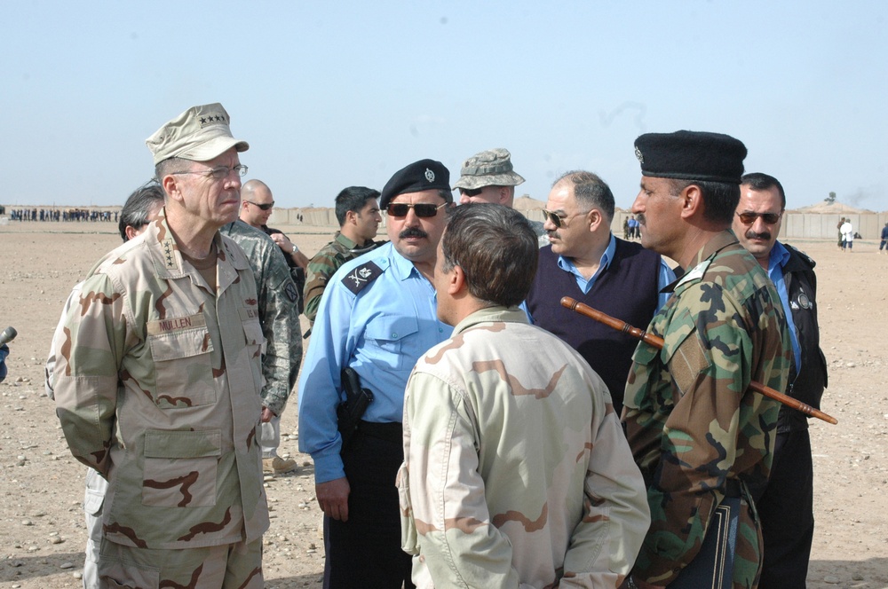 Chairman of the Joint Chiefs of Staff Visits Multi-National Division-North
