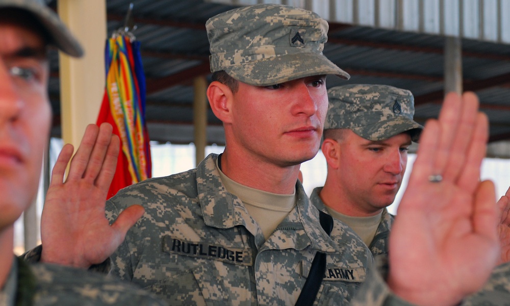 Soldiers Decide to Stay Army Strong