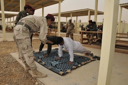 101st Airborne Division assists with in processing new Iraqi recruits