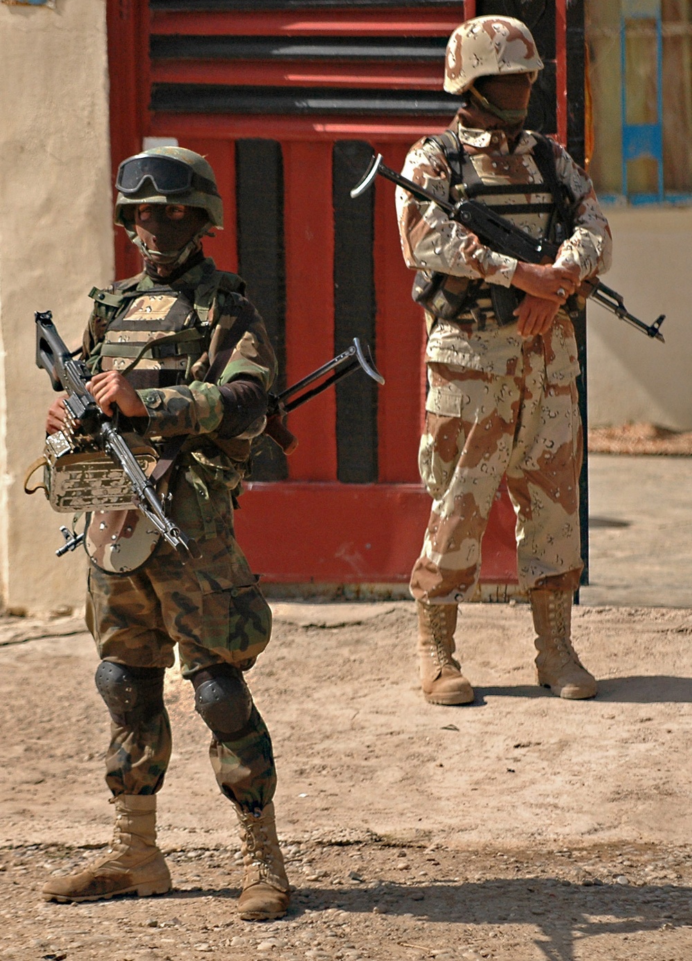 Scorpion Brigade searches Mosul