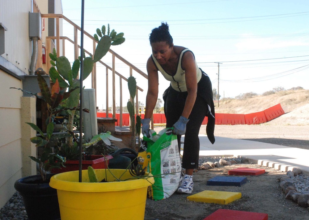 Cuzco Barracks Resident Brightens Lives With Colorful Garden