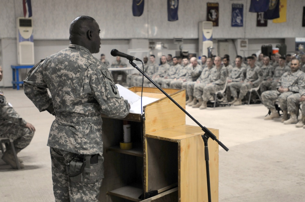 Top NCO in Iraq inducts newest &quot;No Slack&quot; leaders