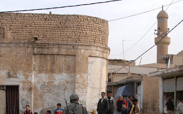 Alpha Company conducts a 24 hour security stand too at 
the JCOP in Baloor and patrol in Al Suk Market.