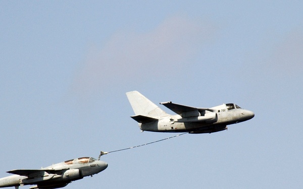 refueling in the sky