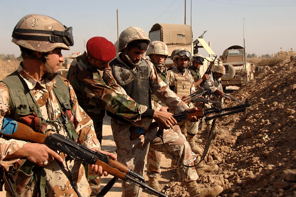 MiTT Training with Iraqi Army