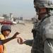 British Lt. Gen. visits Iraqi market