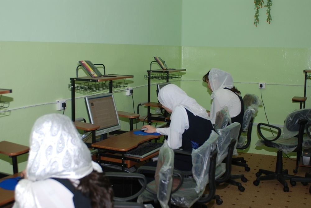 Girls' School Gets Computers, Internet Service