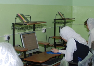 Iraqi Girls School Gets Computers, Internet Service