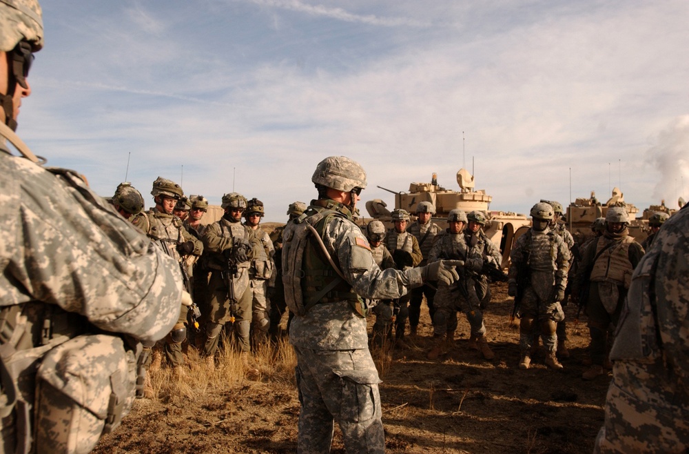 4th Engineers, 2nd Brigade Combat Team, 4th Infantry Division pave the way with route clearance training