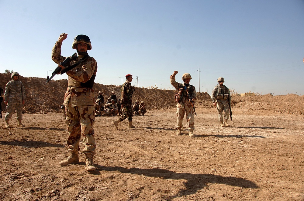 MiTT Training with Iraqi Army
