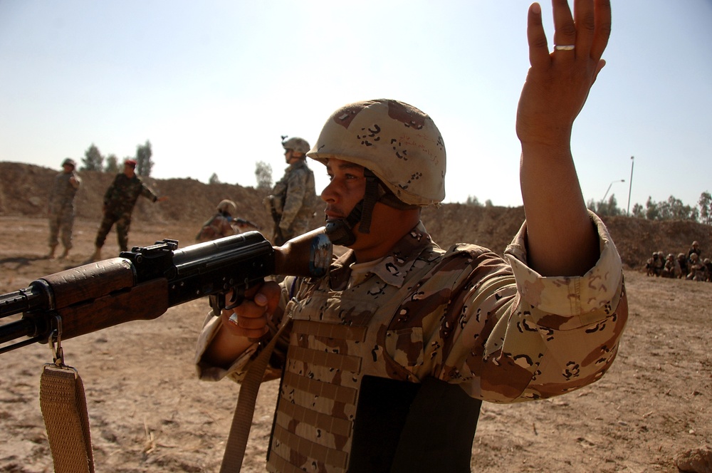 MiTT Training with Iraqi Army