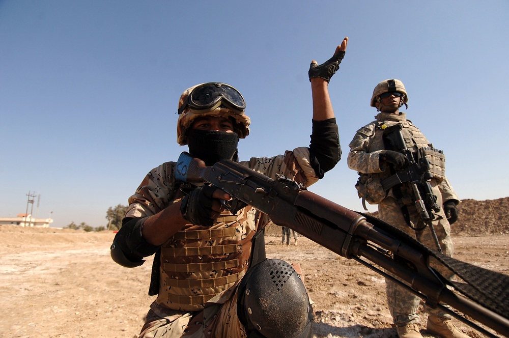 MiTT Training with Iraqi Army
