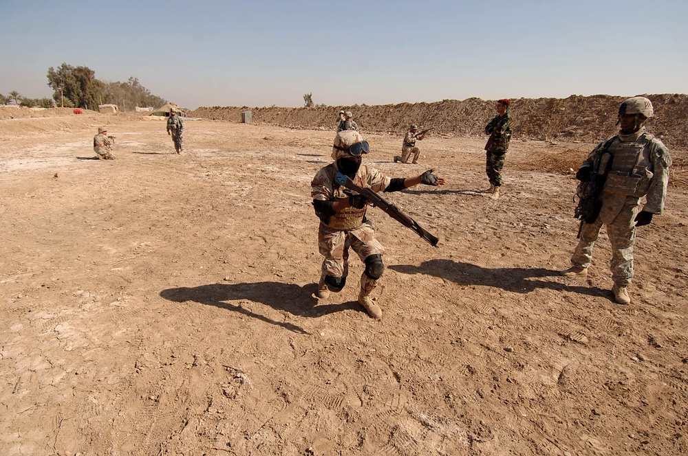 MiTT Training with Iraqi Army
