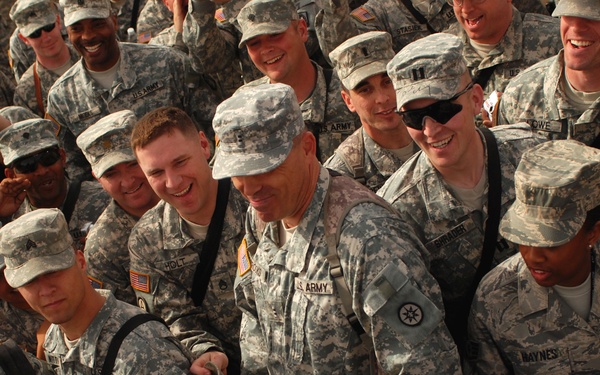 VP Cheney Visits Troops at LSA Anaconda