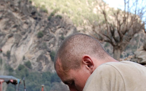 Mechanics battle Taliban, snow, terrain to keep vehicles working