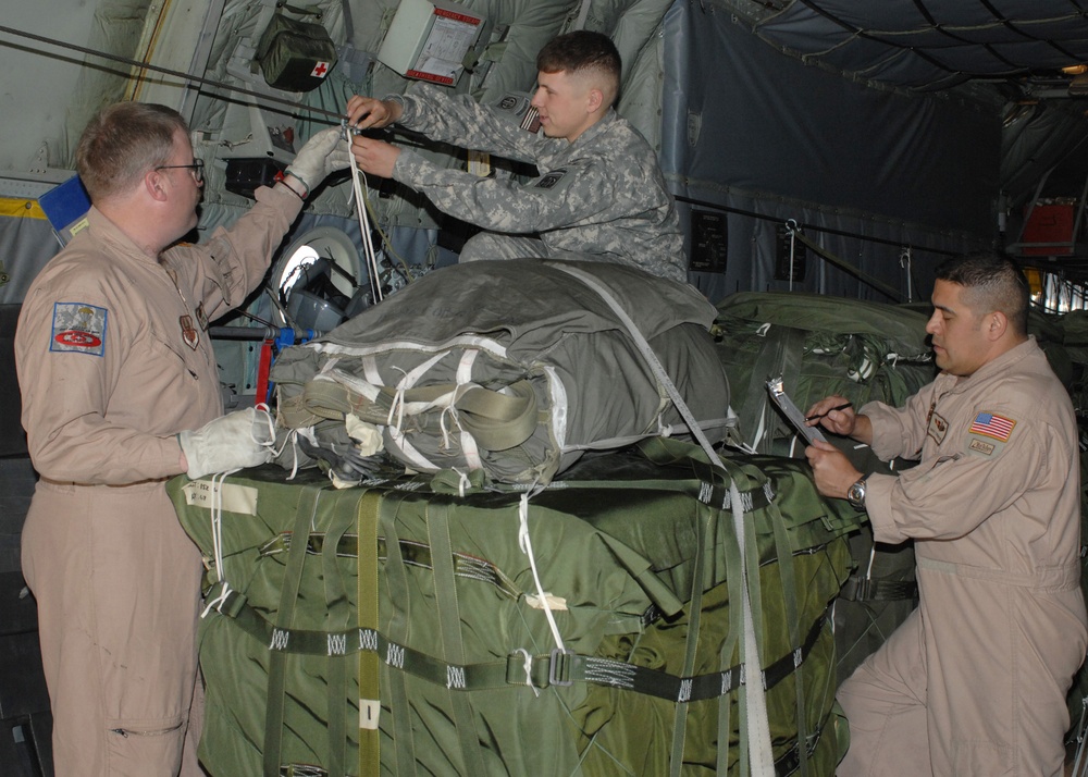 C-130 Aircrews, Army Riggers Reach Airdrop Record