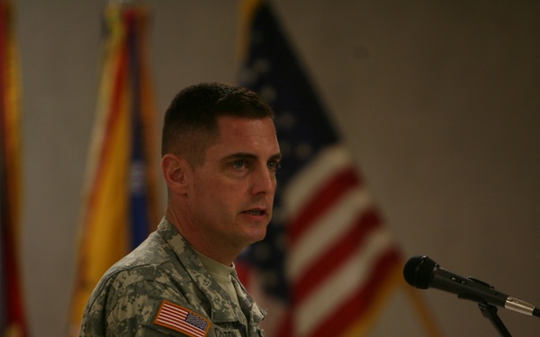 1st BCT cases colors, bids farewell to Ramadi