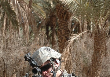 Soldiers follow insurgents' trail, secure city from harm