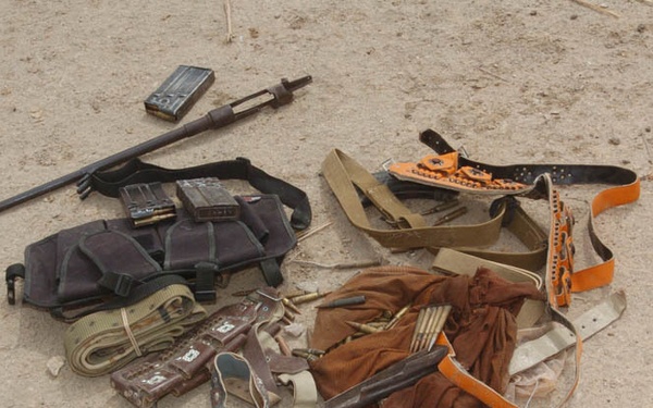 Soldiers follow insurgents' trail, secure city from harm