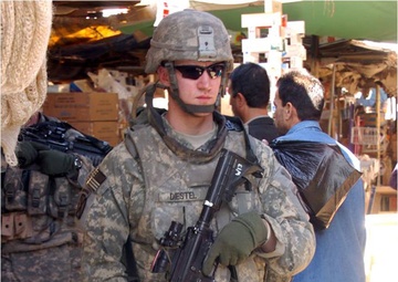 MND-B Soldiers patrol, bond with community