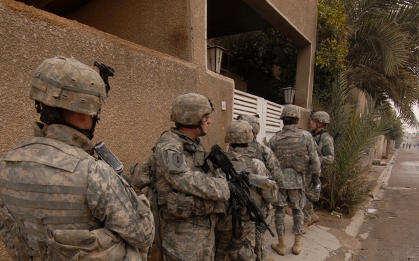 Soldiers Clear Weapon Cashes