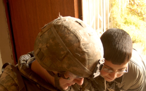 Soldiers Clear Weapon Cashes