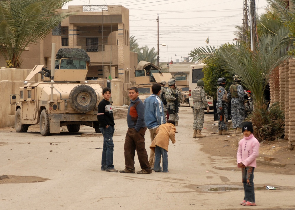 Soldiers Clear Weapon Cashes