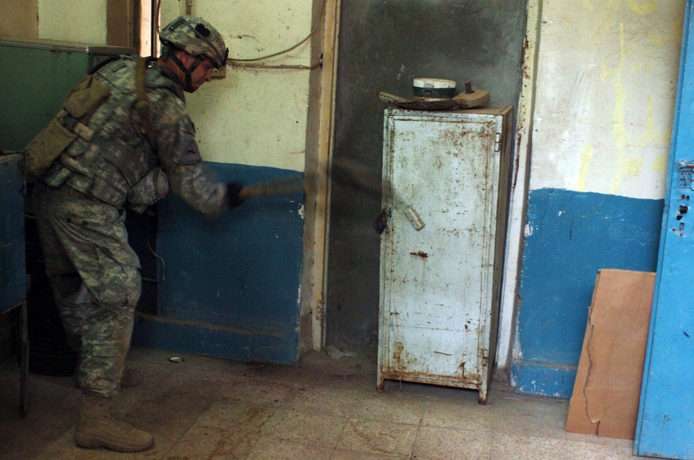 Tennessee native patrols western Baghdad neighborhood of Hurriyah