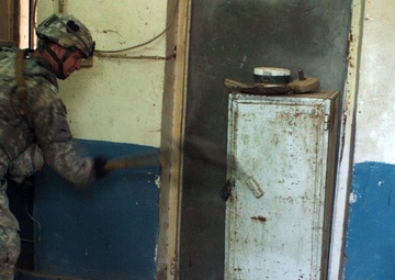 Tennessee native patrols western Baghdad neighborhood of Hurriyah