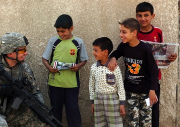 MND-B troops patrol western Baghdad