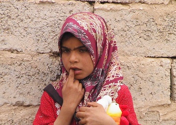 Soldiers deliver food, toys to Gurtan village