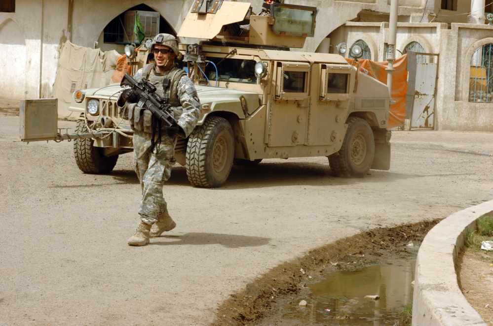 Ohio native patrols western Baghdad