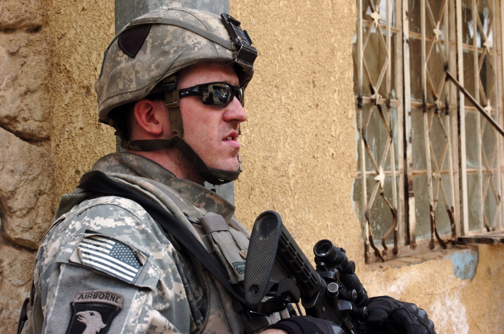 Ohio native patrols western Baghdad